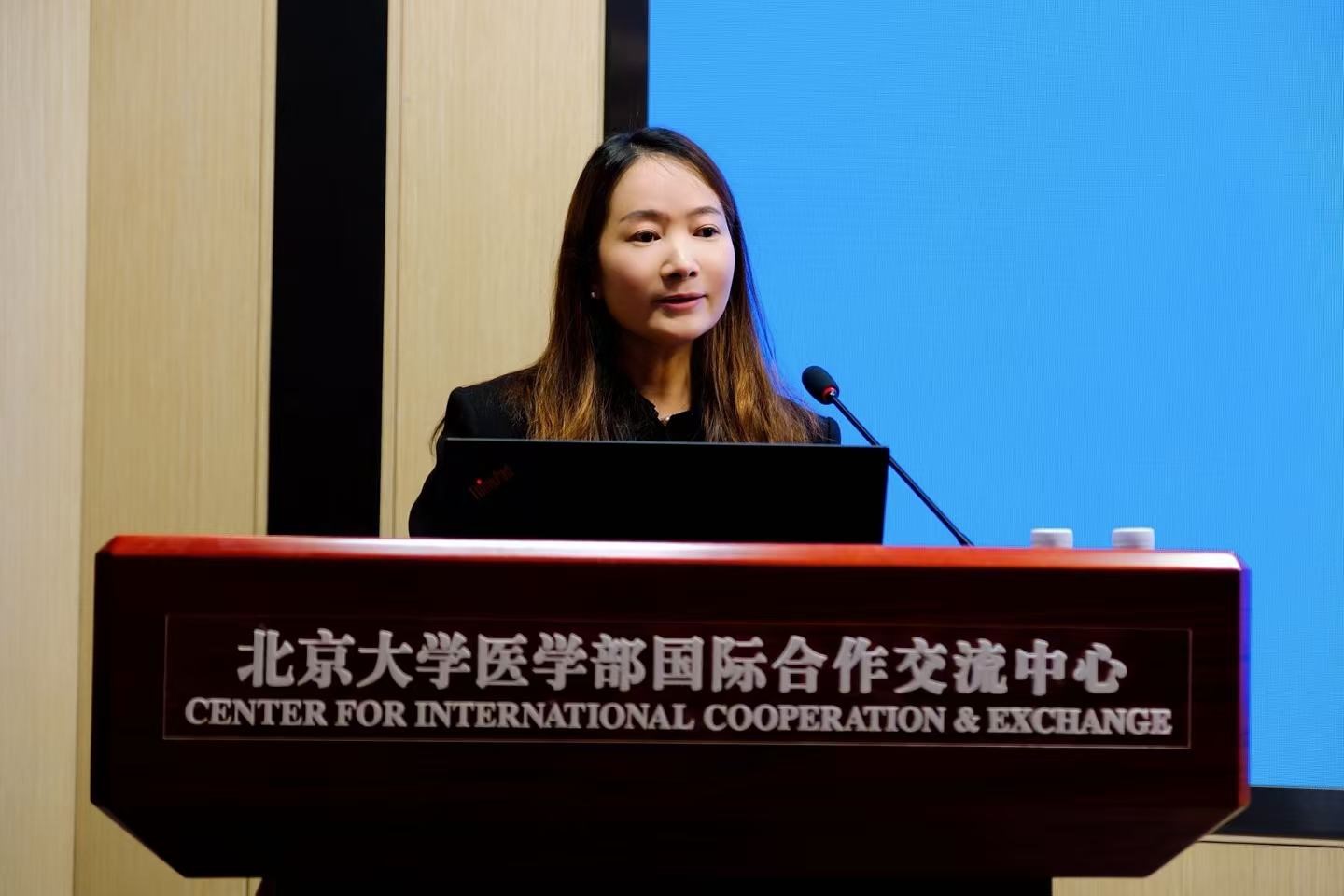 刘老师发言.jpg